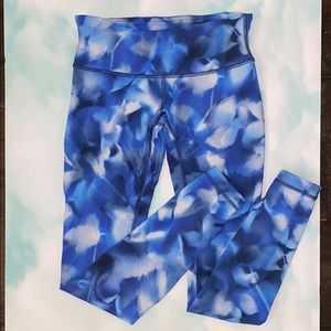 Lululemon leggings!